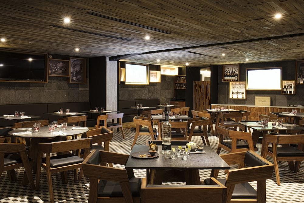 Krystal Grand Suites Insurgentes Meksyk Zewnętrze zdjęcie Interior of a restaurant